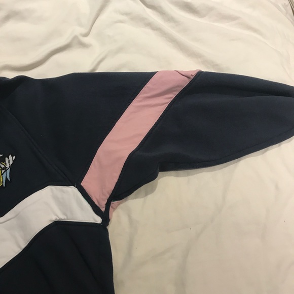 Oversized Cropped Hoodie 💙💗🤍 - Picture 4 of 7